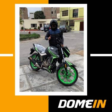 Joaquin Gerardo Salazar  C.E: 003121456  "Gracias a Domein manejo mi moto propia"