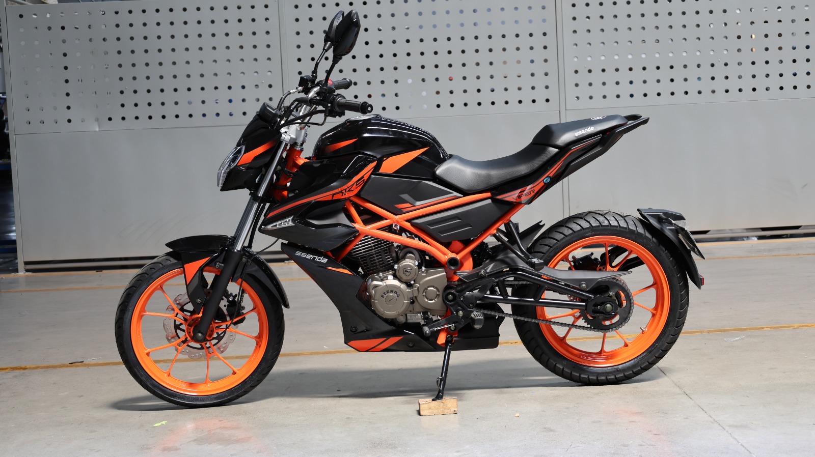 SSENDA VIPER 200 NKS - Imagen 11