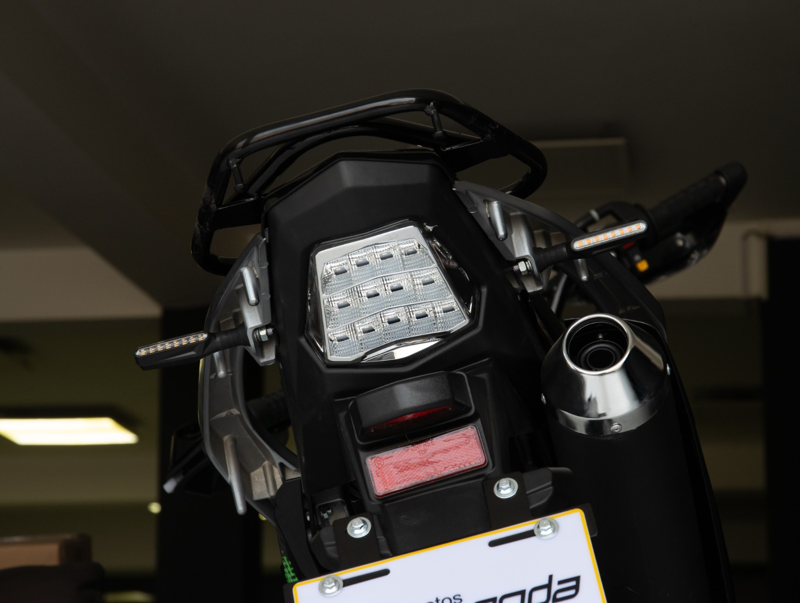 SSENDA MONSTER 250R - Imagen 13
